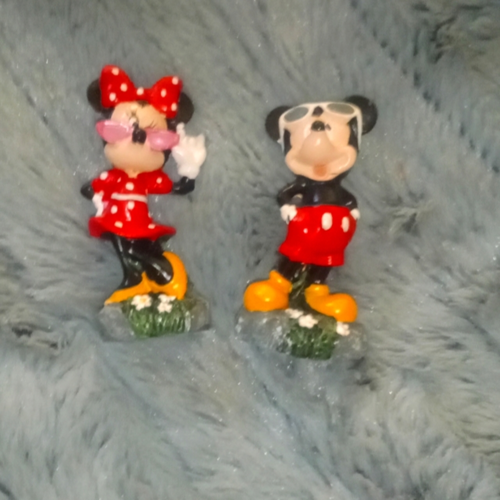 Mickey and Minnie Mouse figurines